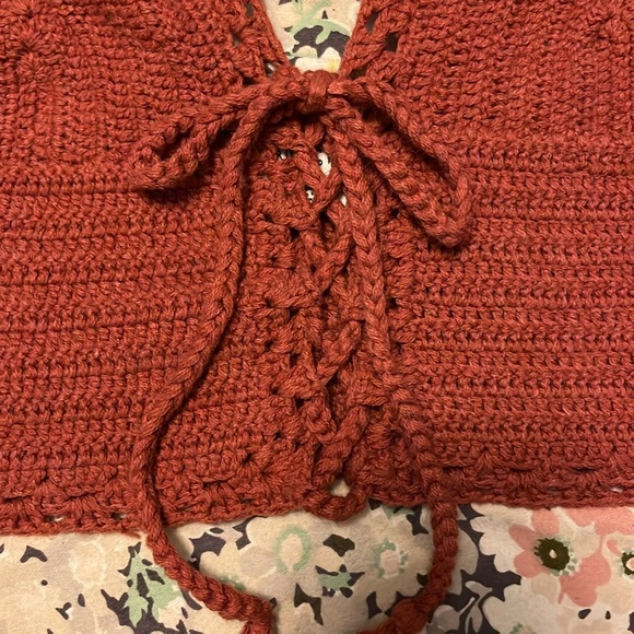 Women’s NWOT American Eagle Outfitters Woven knitted crop top bundle size medium - Picture 4 of 8